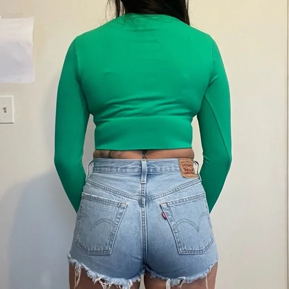 🌿Offline by Aerie Women’s Crop Top – Size Medium🌿 - Picture 4 of 8